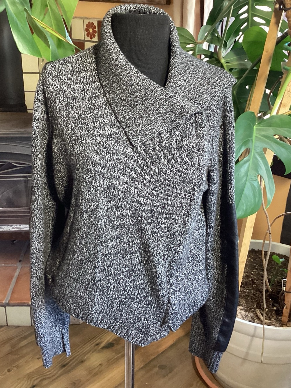 BCBGMaxAzria Black & White Marled Shawl-Collar Sweater